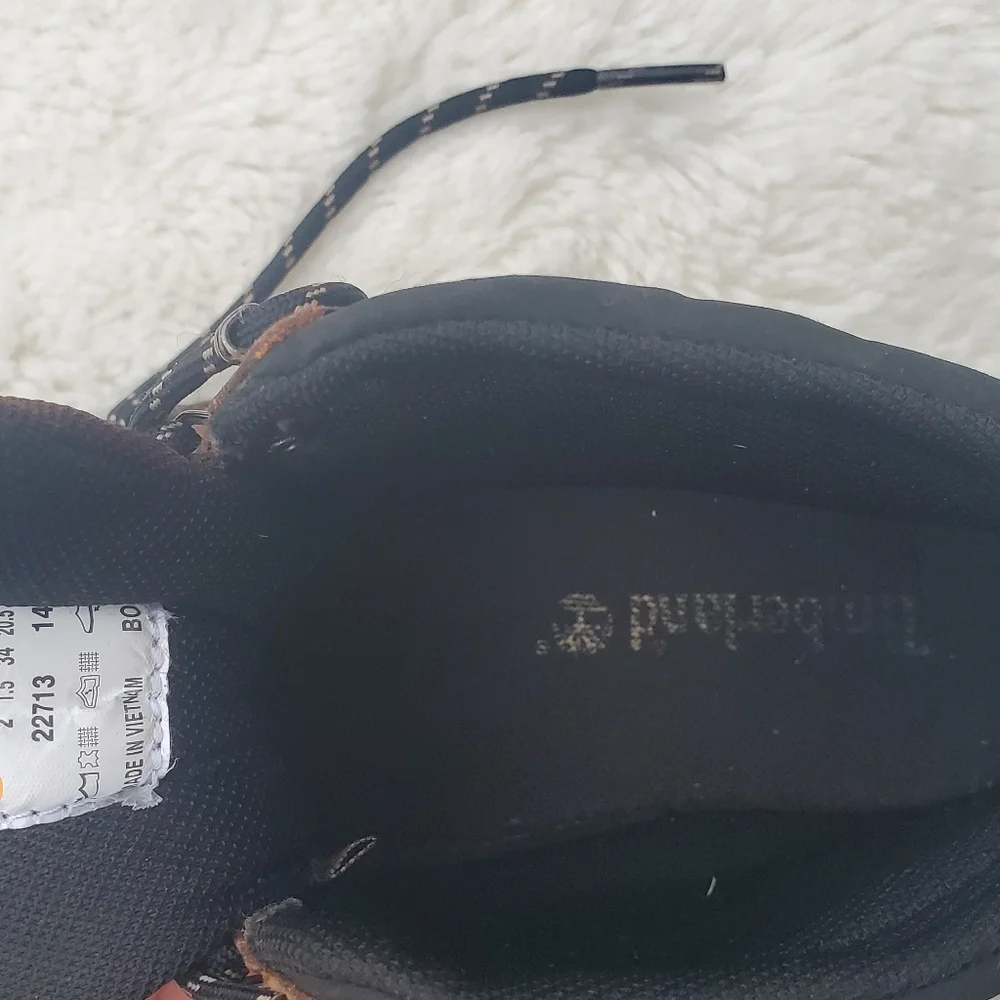 Boys Timberlane Shoes Size 2